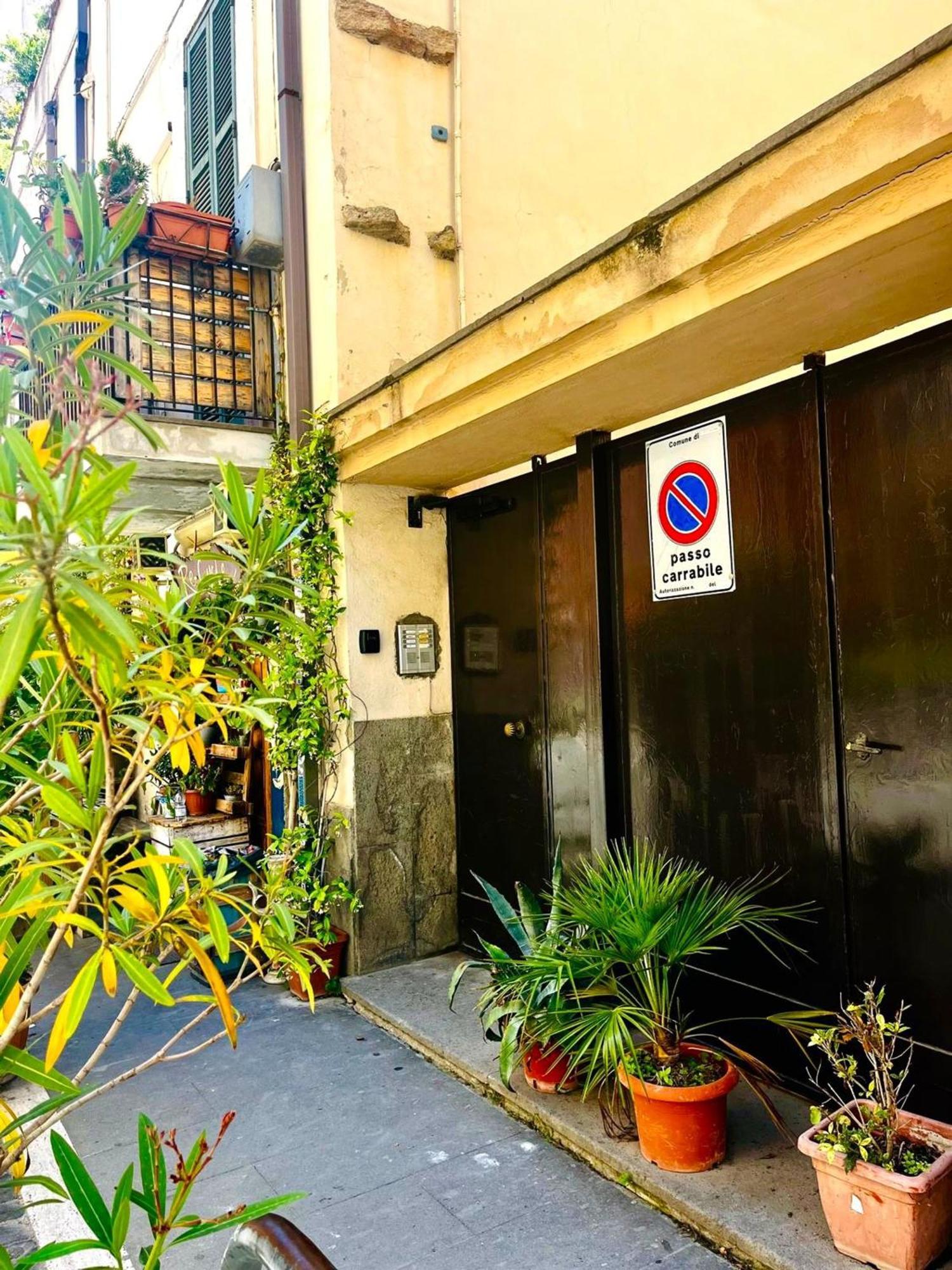 Old Town Nest In ชิวิตาเวกเกีย ภายนอก รูปภาพ